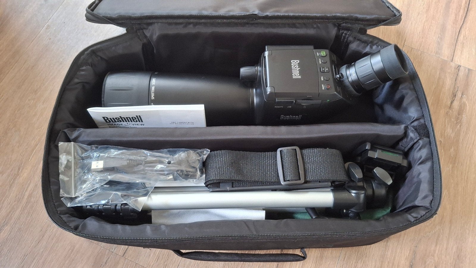 Bushnell Digitale Spotting scope 22x zoom met camera, Audio, Tv en Foto, Optische apparatuur | Telescopen, Onderdelen of Toebehoren