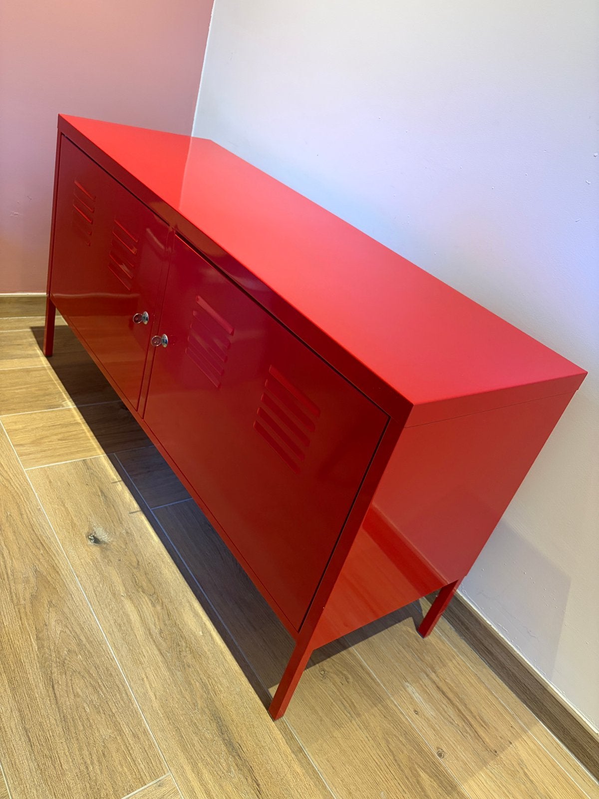 Metalen lockerkast rood, Ophalen, Gebruikt