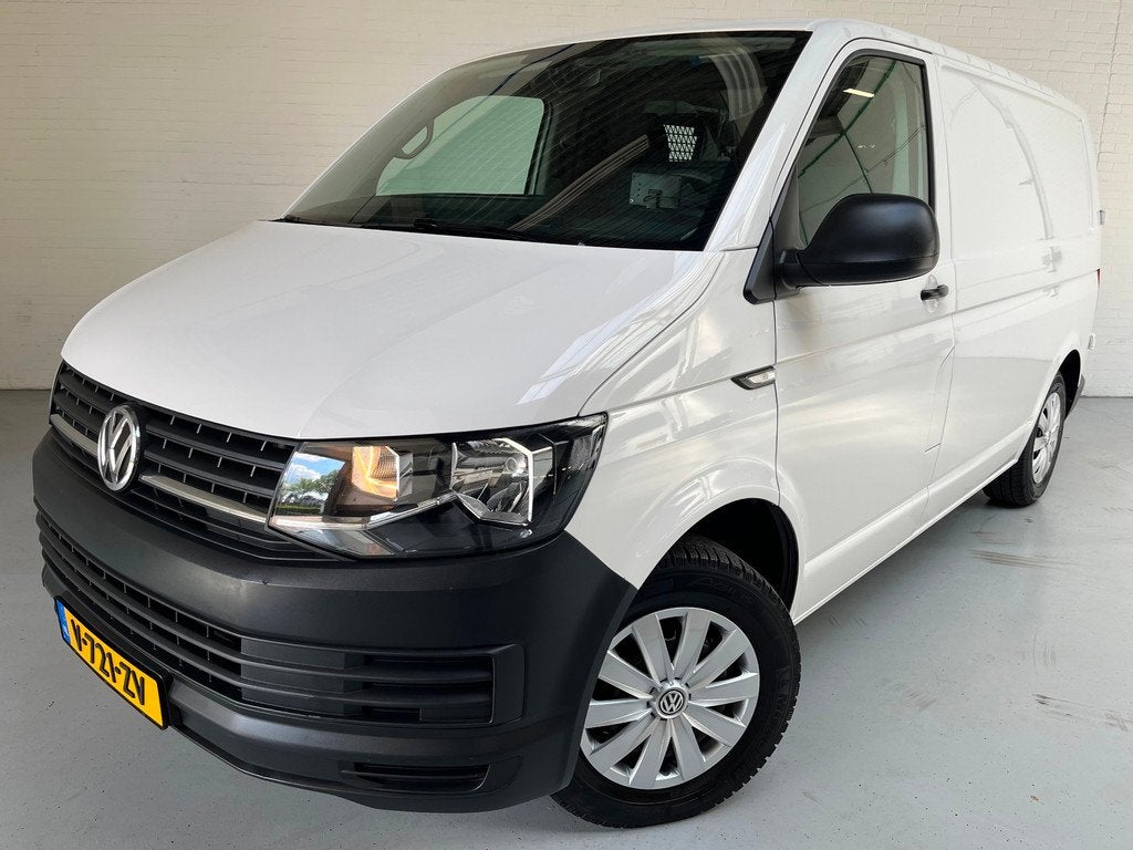 Volkswagen Transporter Servicewagen 2.0 TDI 100pk euro6 L1H1, Voorwielaandrijving, Gebruikt, 4 cilinders, Met garantie (alle)