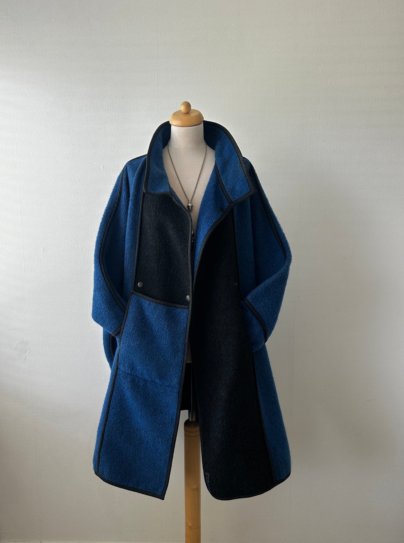Vannel vintage 100% wollen poppana stijl jas XXL, Kleding | Dames, Ophalen of Verzenden, Gedragen, Maat 46/48 (XL) of groter, Zwart