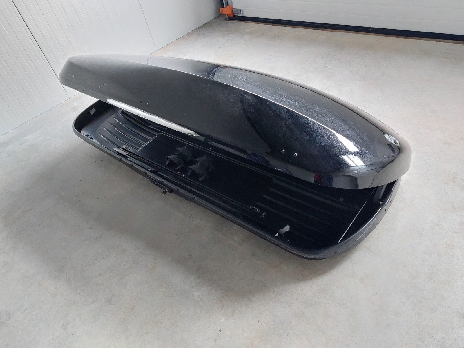 NIEUWSTE GROOTSTE ORIGINELE Mercedes590 XXL dakkoffer skibox, Auto diversen, Dakkoffers, Ophalen of Verzenden, Zo goed als nieuw