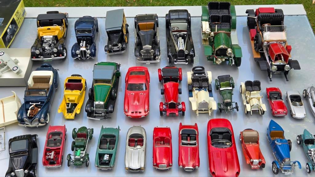 Verzameling modelauto's bouwdozen model kit, Hobby en Vrije tijd, Overige merken, Gebruikt, Auto, Groter dan 1:32
