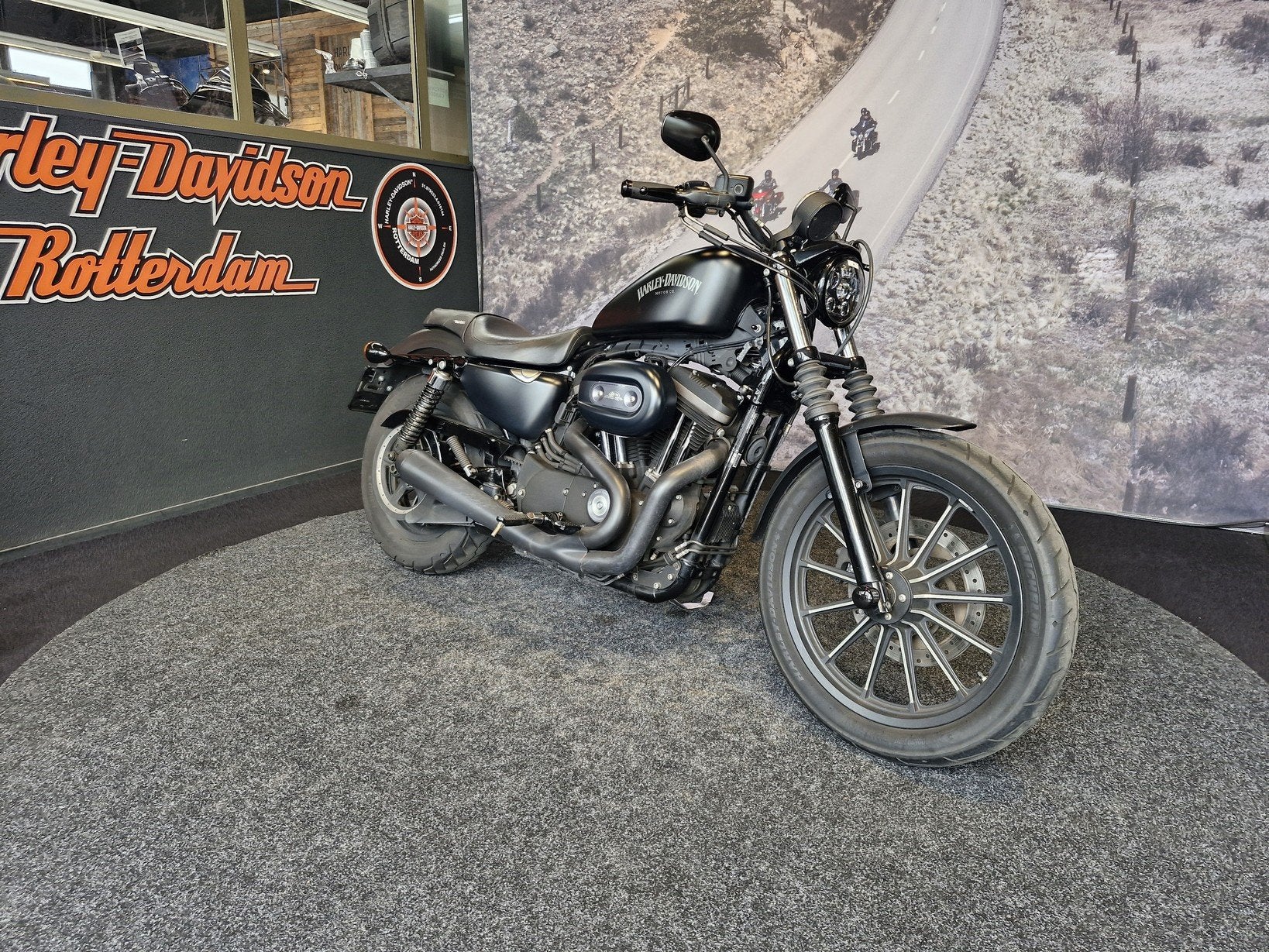 Harley-Davidson XL883N Sportster Iron (bj 2015), Motoren, Motoren | Harley-Davidson, Laan van Vredenoord 33
2289 DA  RIJSWIJK, NL