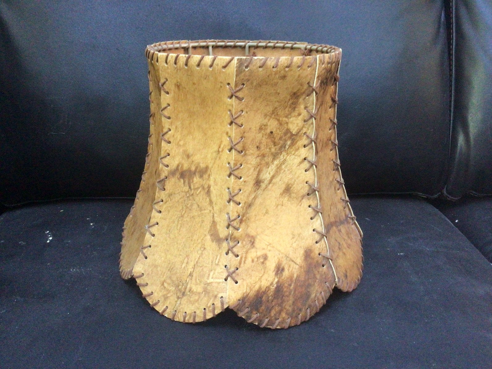 Leuke leren lampenkap, vintage en traditioneel, Overige kleuren, Ophalen of Verzenden, Zo goed als nieuw, Overige vormen