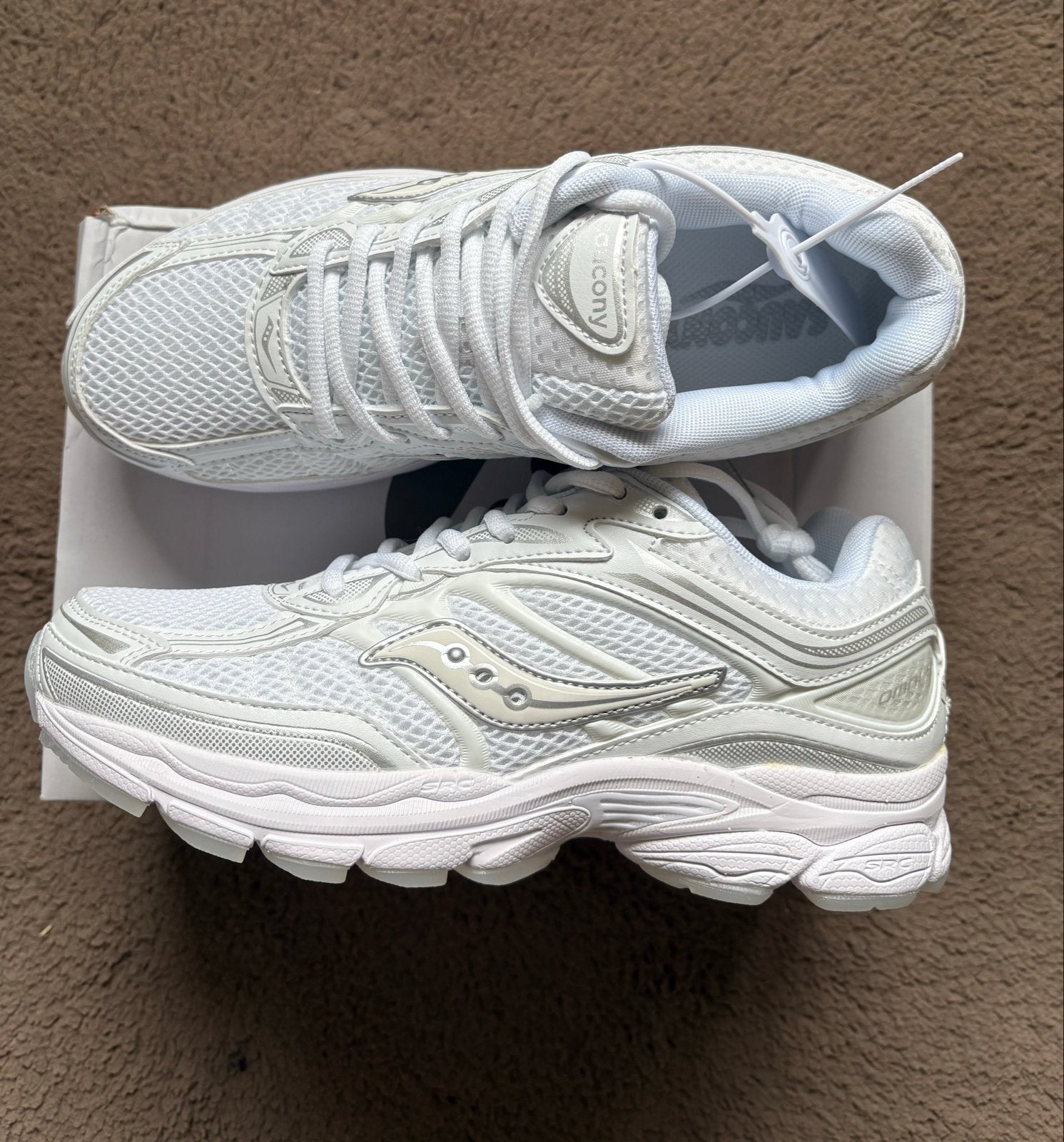 Saucony Sneakers - Maar 41/42/43, Wit, Nieuw, Ophalen of Verzenden, Sneakers of Gympen