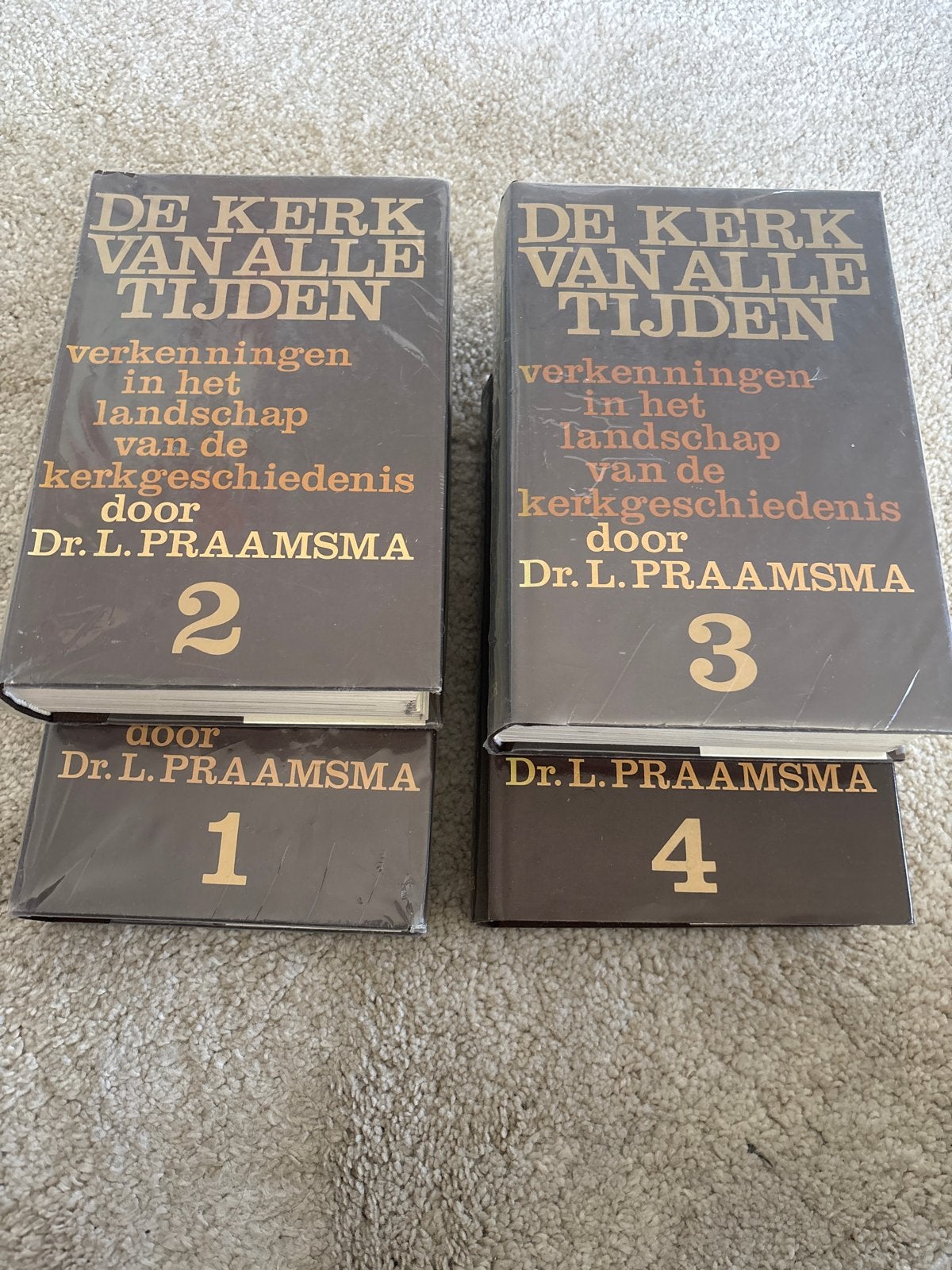 De Kerk van Alle Tijden - Dr. L. Praamsma (4 delen), Ophalen of Verzenden, Gelezen, Christendom | Katholiek