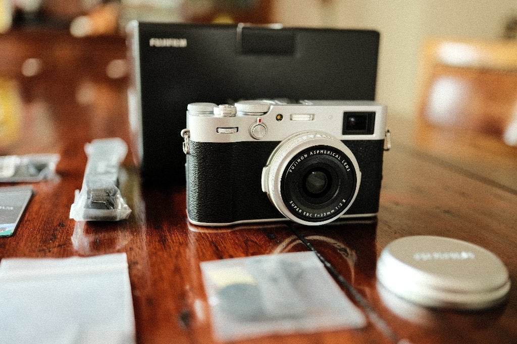 Fujifilm X100V – Zilver – Uitstekende staat, Ophalen, Zo goed als nieuw, Geen optische zoom