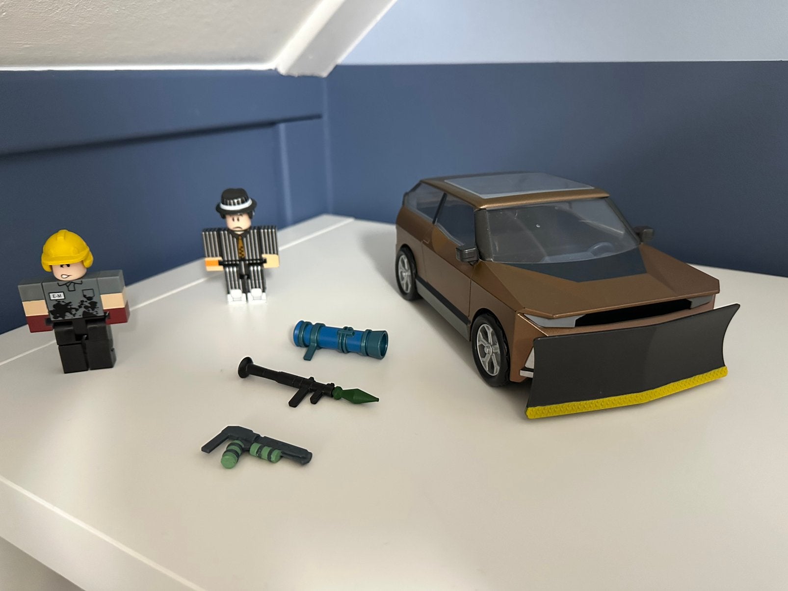 Roblox auto en figuren, Verzenden, Zo goed als nieuw
