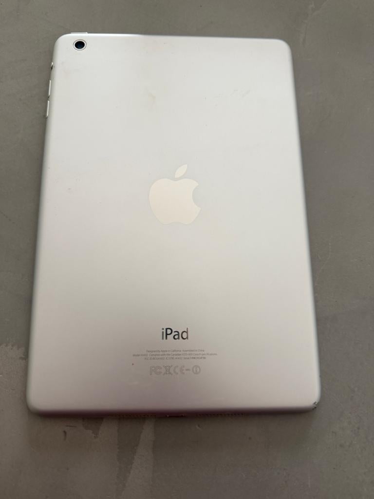 Apple iPad Mini 2012(Wi-Fi, 16GB) - Wit met hoesje, Computers en Software, Apple iPads, Wit, Ophalen of Verzenden, Zo goed als nieuw