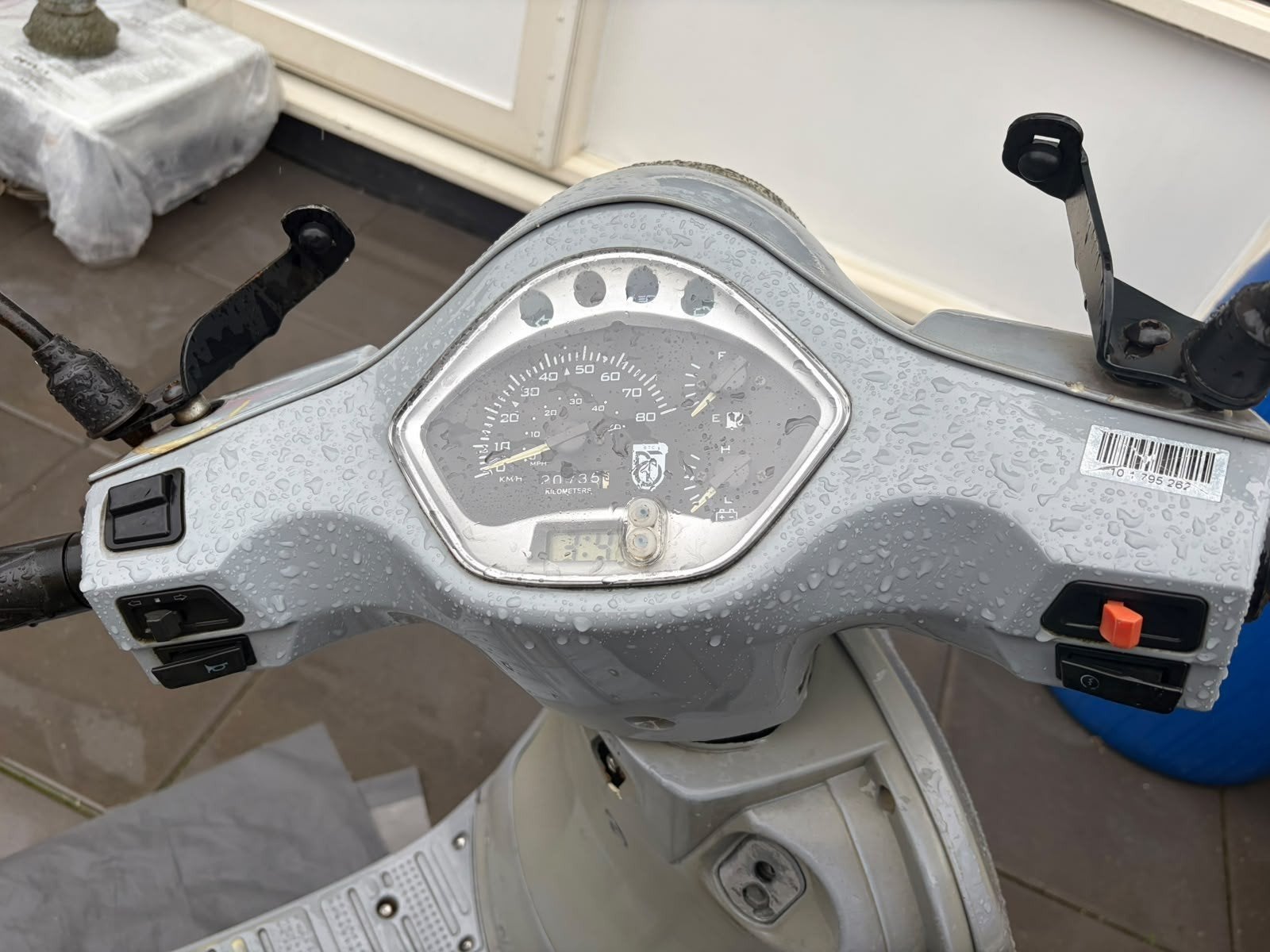 Grijze scooter, opknapper, Ophalen, Gebruikt, Fly, Benzine