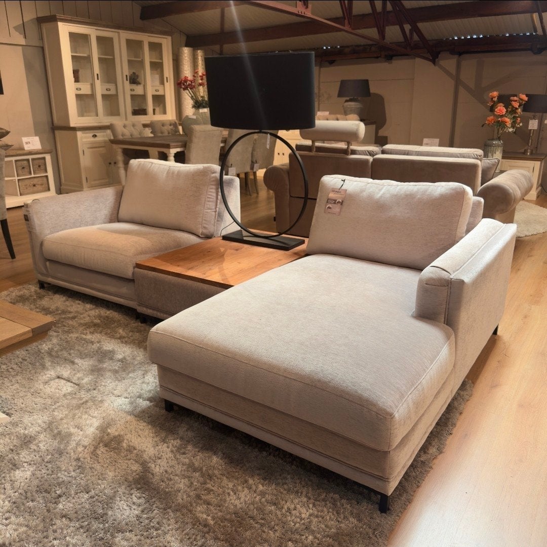 UrbanSofa Quinn showroom sale•
Product: Loungebank
•
Naam:, Ophalen, Zo goed als nieuw