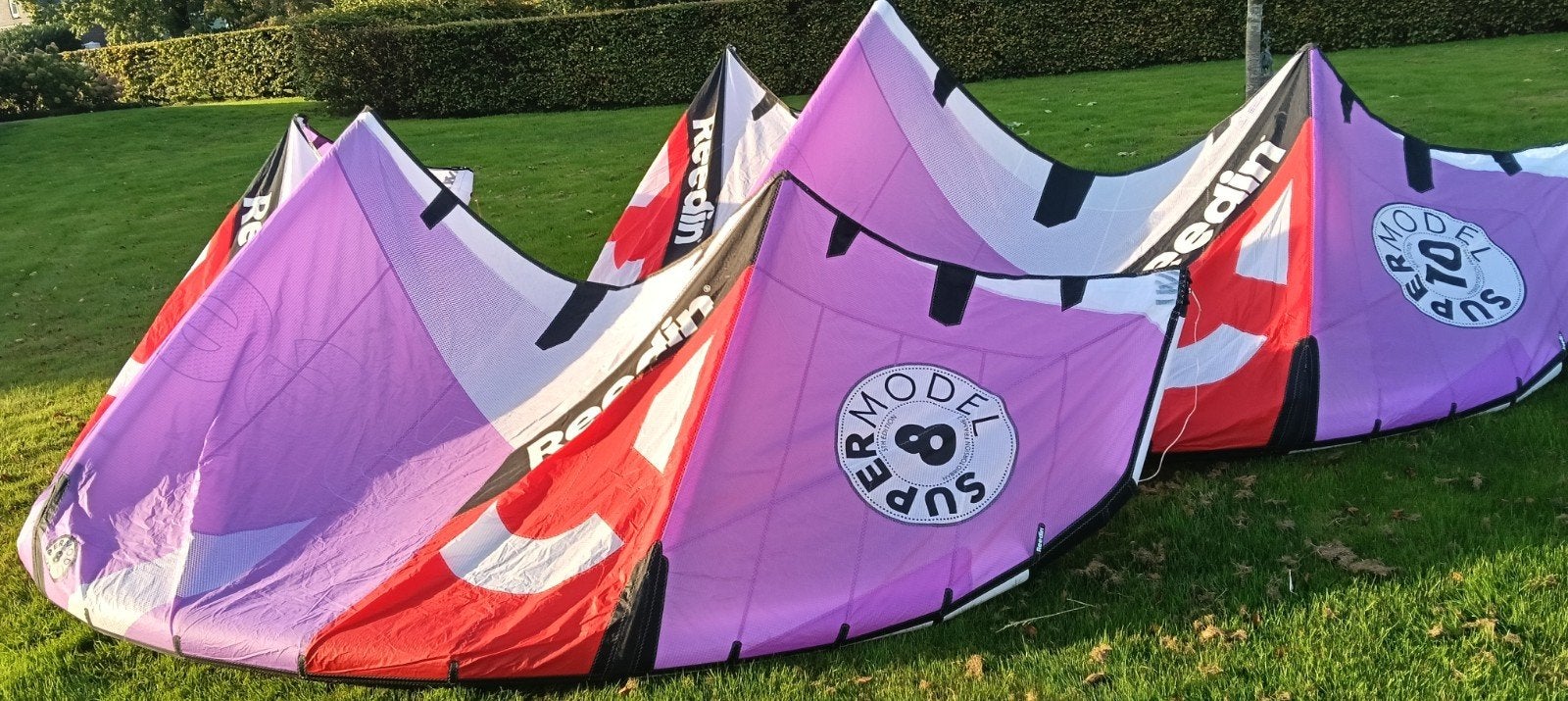Reedin Supermodel HTF2 8m en 10m kites in zeer goede staat, Ophalen, Kitesurf-set, Twintip, 10 m²
