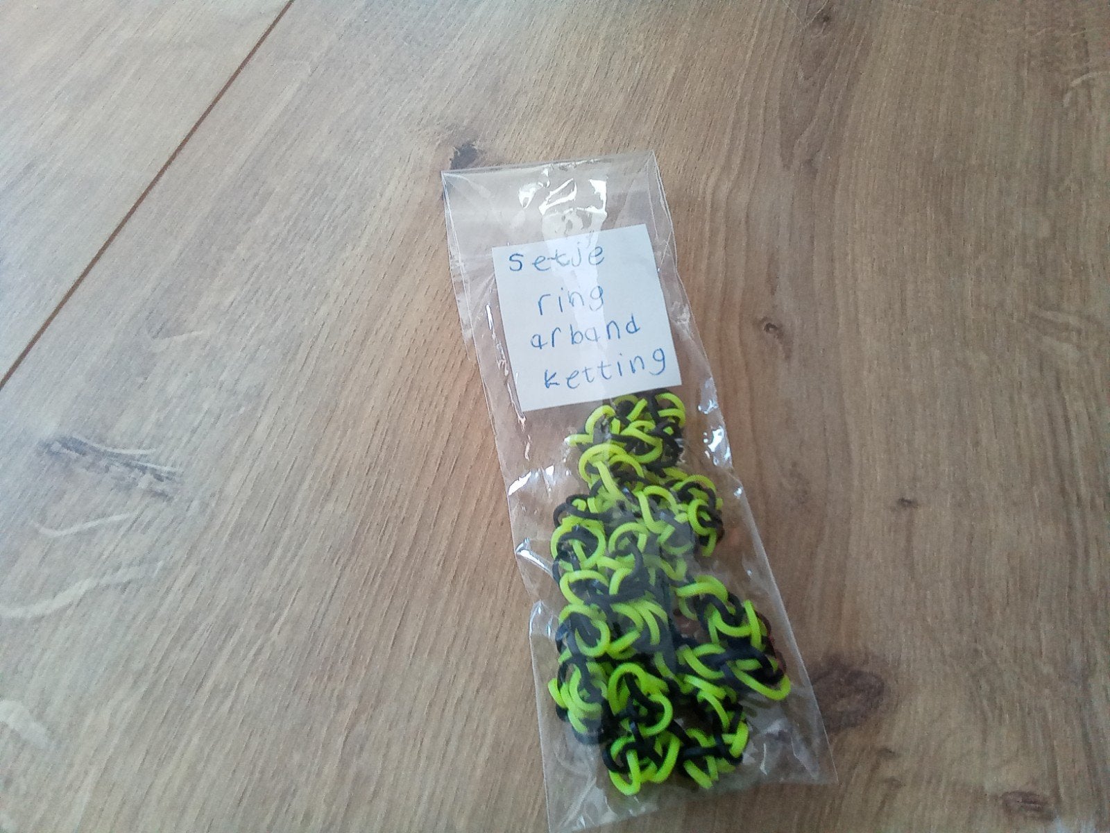 Setje ring, armband en ketting van loom elastiekjes, Ophalen of Verzenden, Nieuw