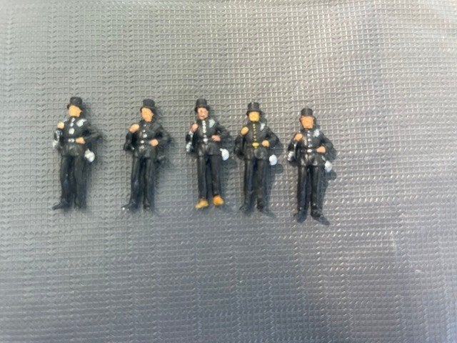 Handgeschilderde schoorsteenveger(s) op H0 schaal, Ophalen of Verzenden, Nieuw, 1:50 of kleiner, Figuur of Figuren