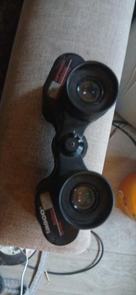 Tasco verrekijker - Ideaal voor natuurliefhebbers, Ophalen of Verzenden, Gebruikt, 8 tot 12x, Porro (met knik)