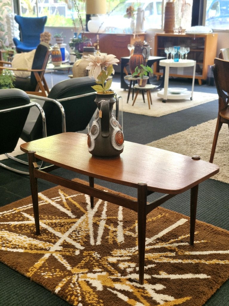 Vintage salontafel jaren 70 omkeerbaar blad, Huis en Inrichting, Ophalen, Gebruikt, 100 tot 150 cm, .