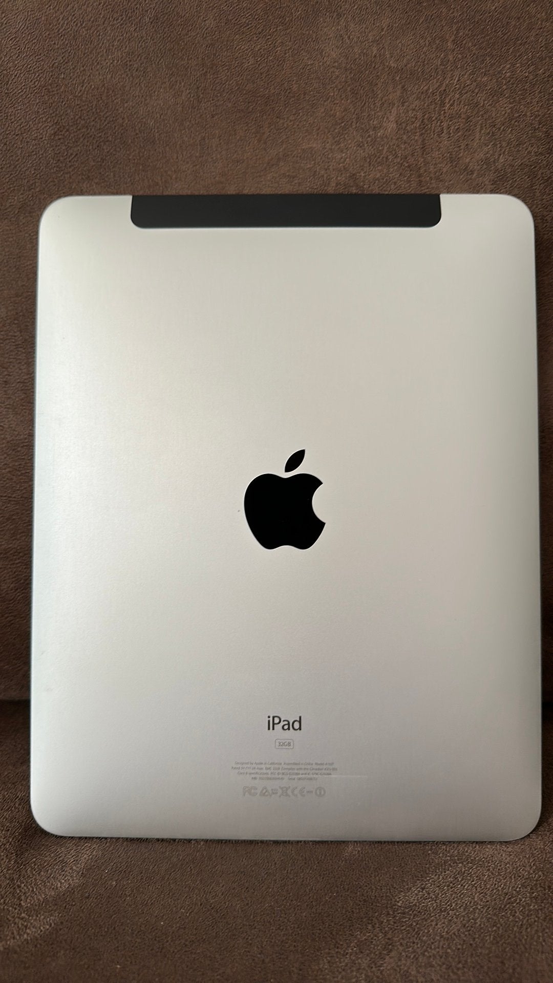 Apple Ipad 1 met doos - voor de liefhebber of knutselaar, Computers en Software, Apple iPads, 10 inch, Gebruikt, 32 GB, Wi-Fi