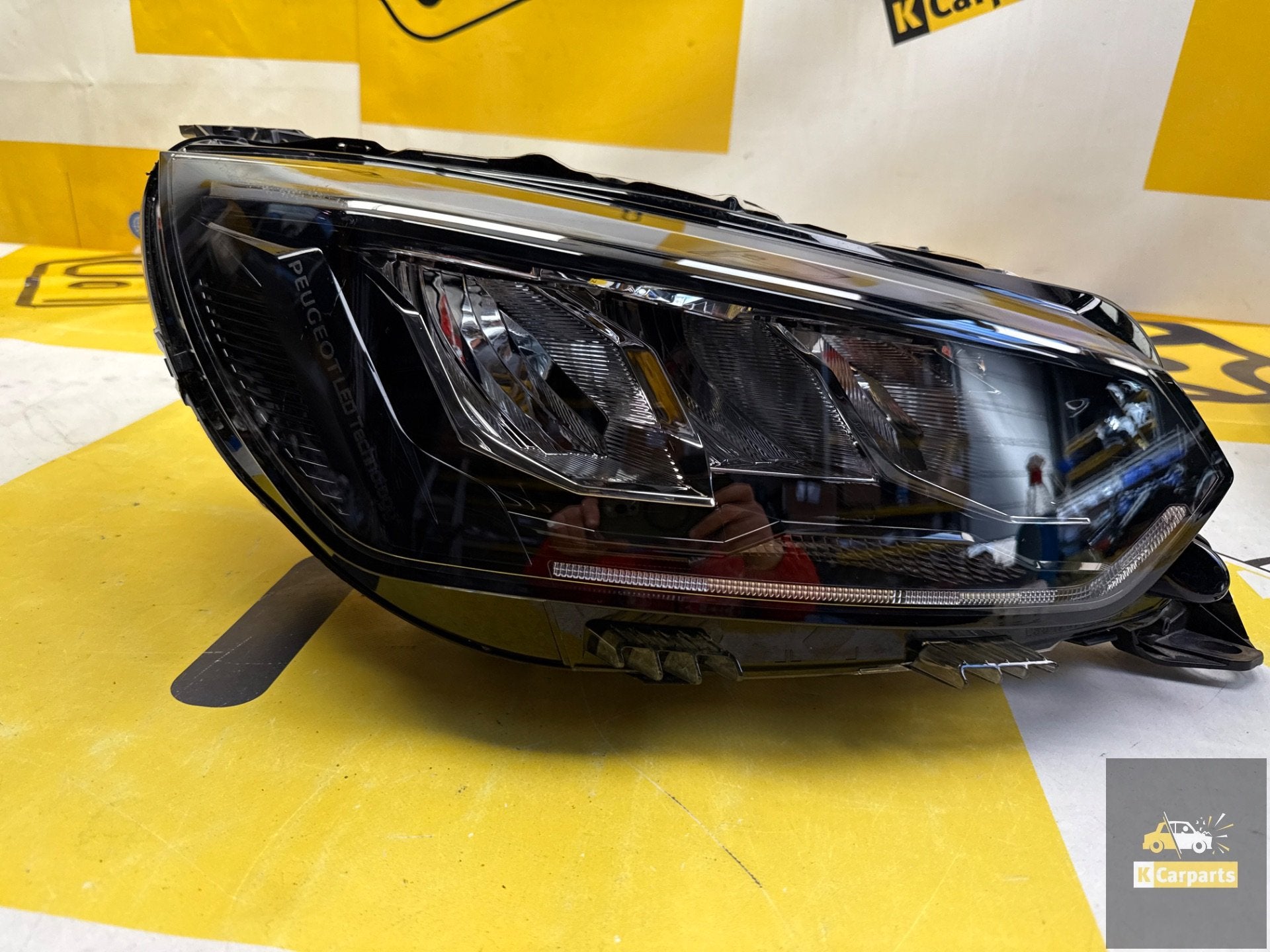 Koplamp PEUGEOT Rechts 208 FACELIFT II 2 2008 II 2 LED 19-20