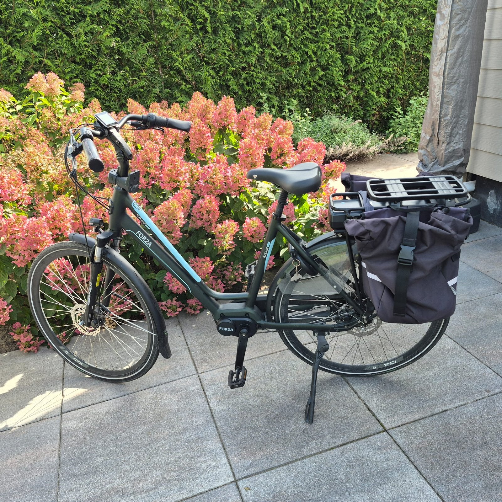 Elektrische dames- en herenfiets, Zo goed als nieuw, 51 tot 55 cm, 50 km per accu of meer, Ophalen