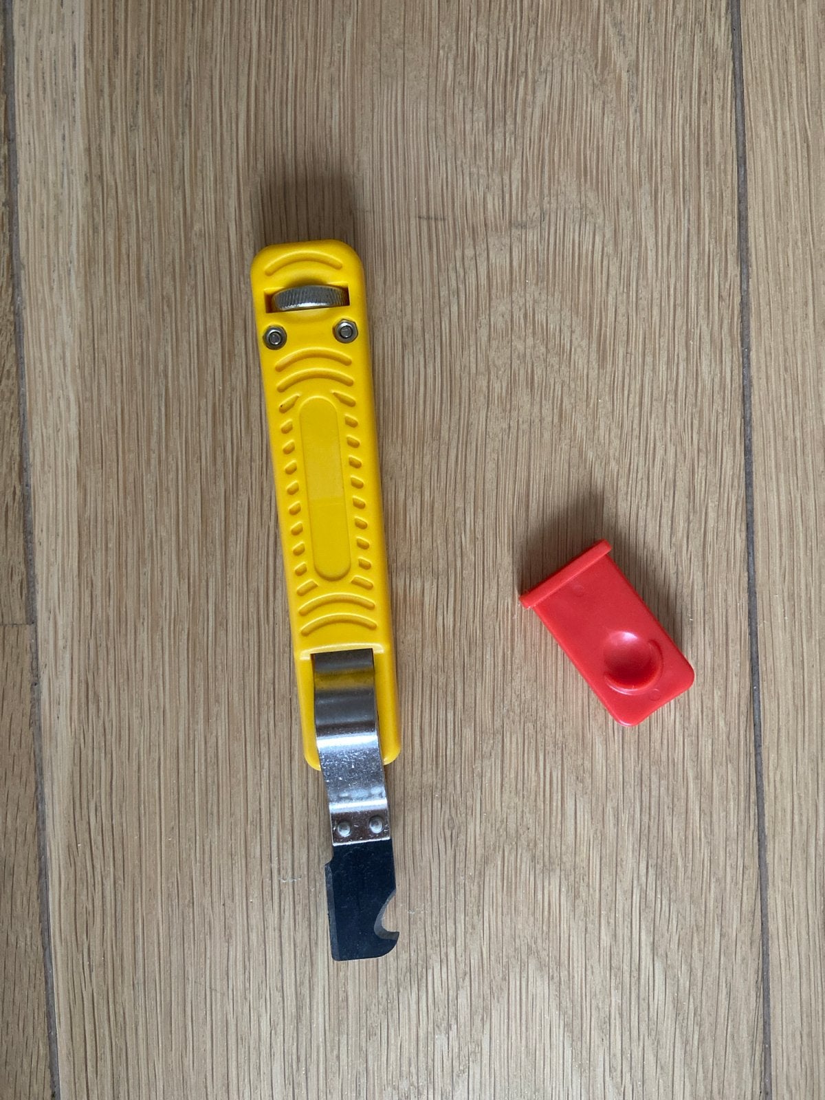 Kabelstripper geel met rood kapje, Ophalen of Verzenden, Gebruikt, Overige typen