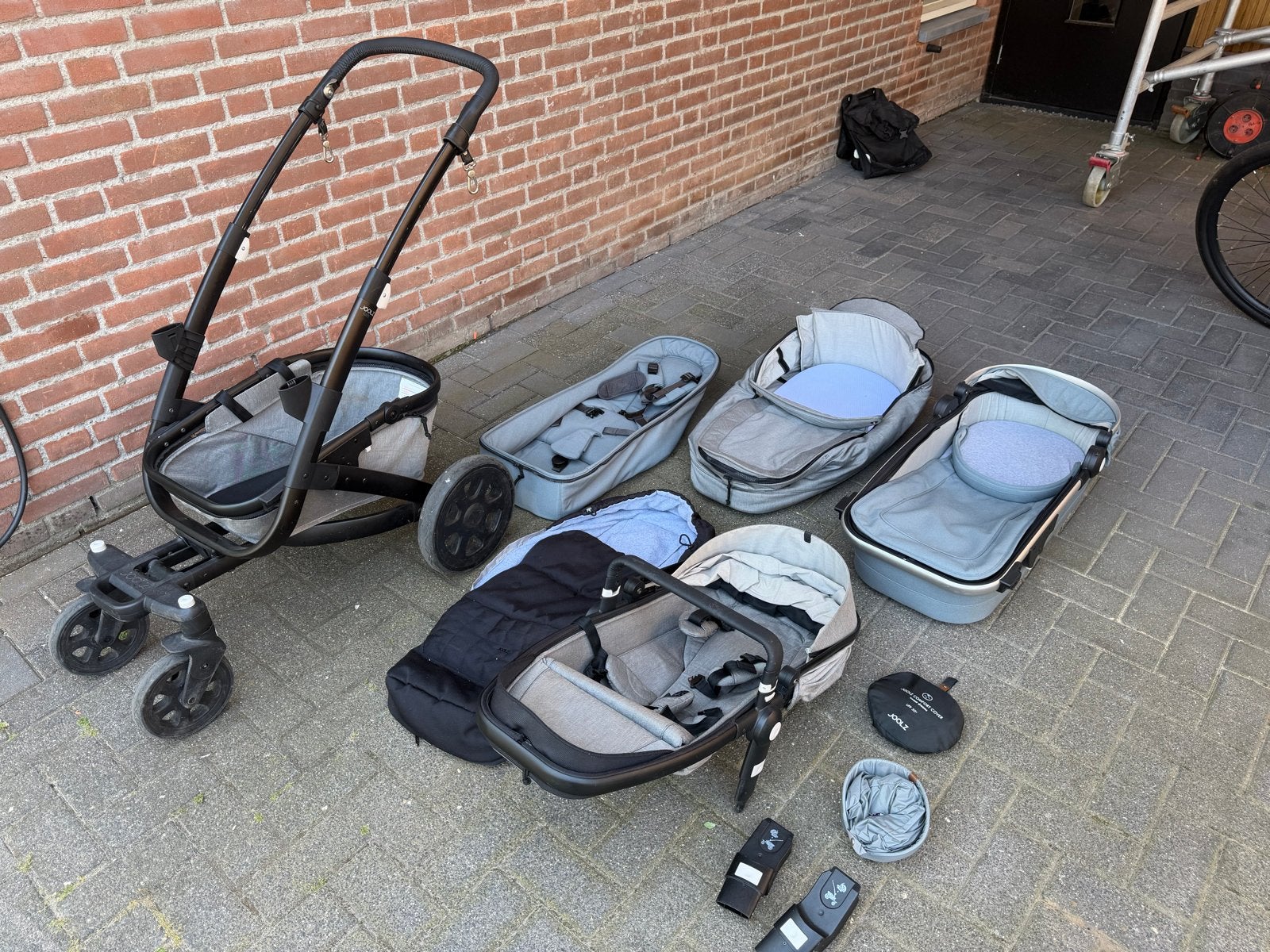 Joolz Geo2 Combiwagen reiswieg en zitje incl accessoires, Kinderen en Baby's, Kinderwagens en Combinaties, Overige merken, Gebruikt