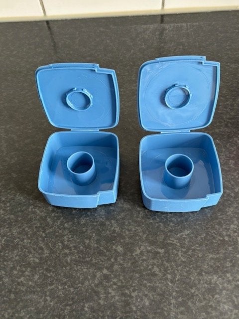 2 vintage etiketten houders van Tupperware, Ophalen of Verzenden, Gebruikt, Blauw, Overige typen