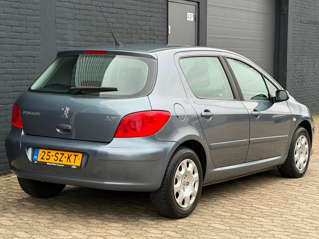 Peugeot 307 1.4-16V XS AIRCO CRUISE NIEUW APK NAP, Auto's, Voorwielaandrijving, Zwart, 4 cilinders, 620 kg