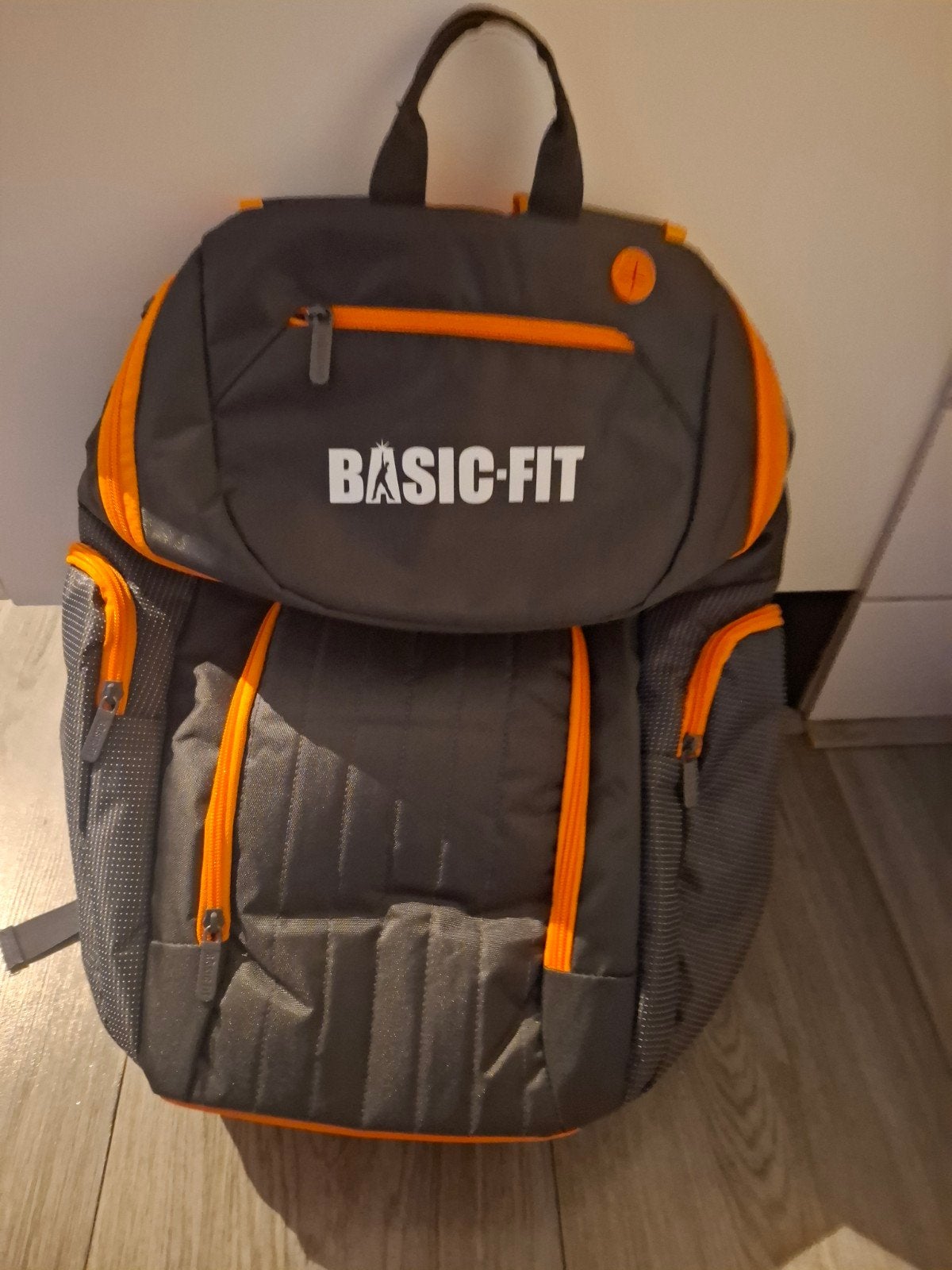 gratis rugtas van basic-fit, Ophalen, Zo goed als nieuw, Overige merken