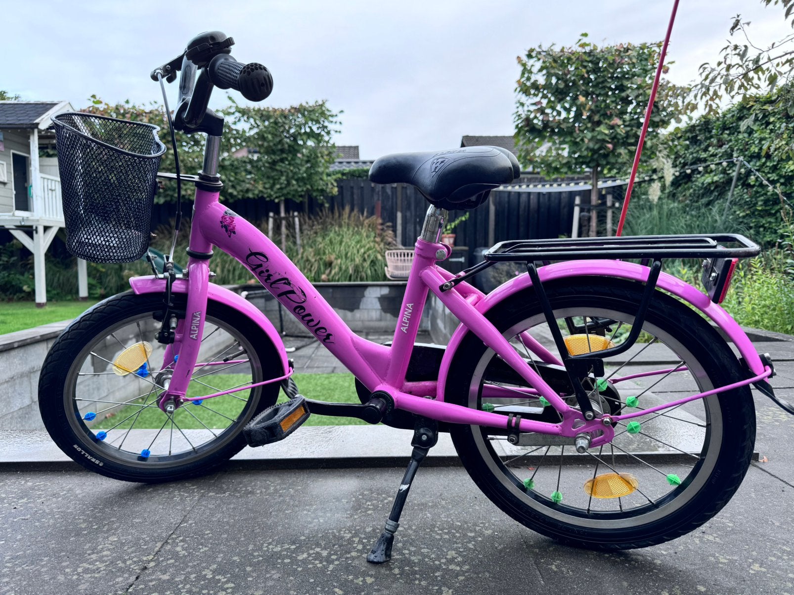 Alpina Girlpower kinderfiets 16" roze met vlag en mandje, Ophalen, Terugtraprem, 16 inch, Handrem