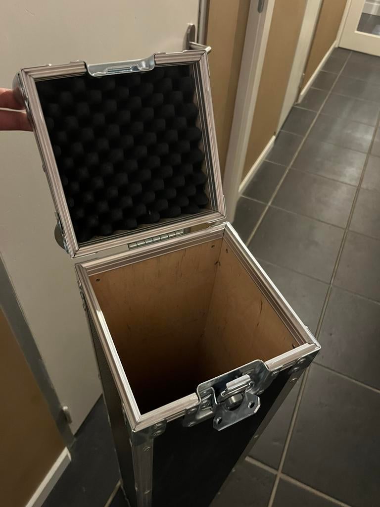 1x flightcase trolley voor microfoonstatieven of ledbars, Ophalen of Verzenden, Zo goed als nieuw, Overige instrumenten, Flightcase