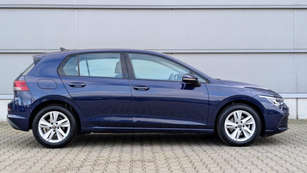 Volkswagen Golf 1.0 TSI 110pk Life | Navigatie | App Connect, Auto's, Voorwielaandrijving, 12 maanden, Stof, Gebruikt
