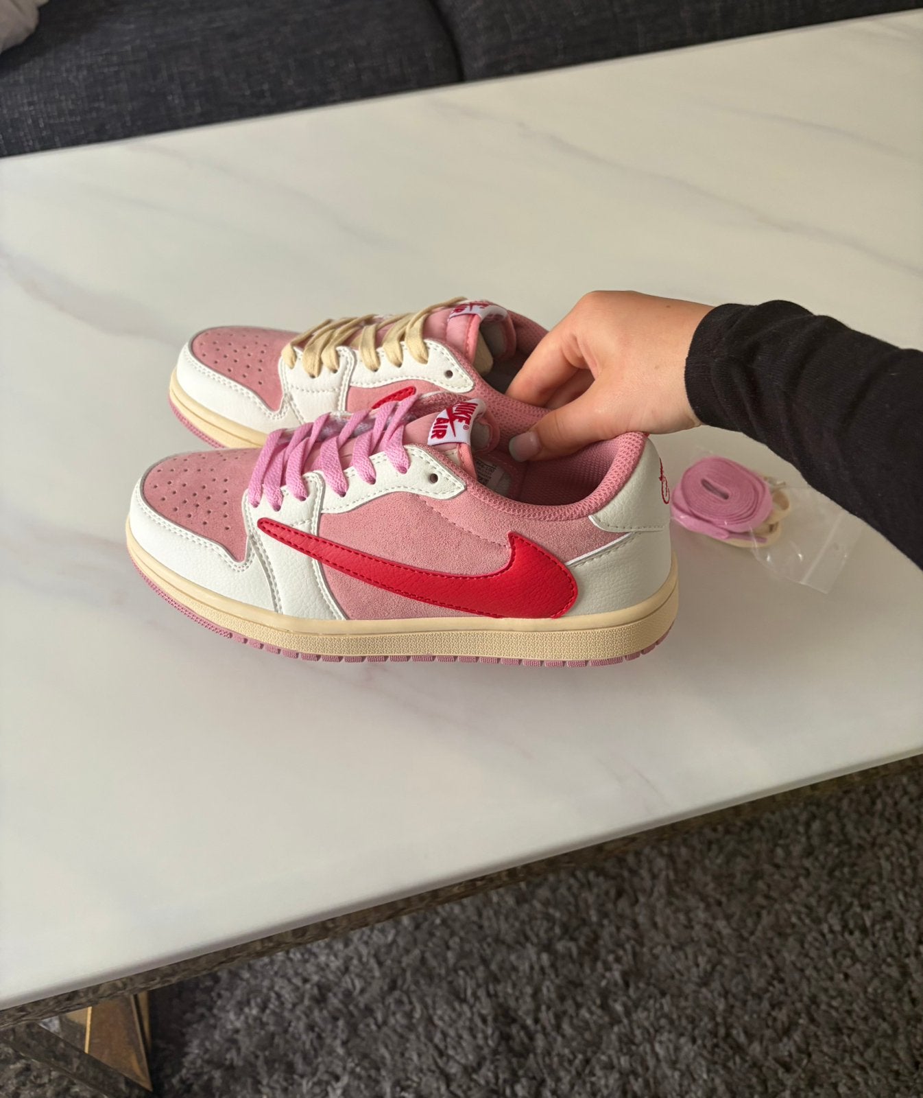 Travis scott schoenen (pink/beige) maat 38, Nieuw, Ophalen of Verzenden, Sneakers of Gympen, Roze