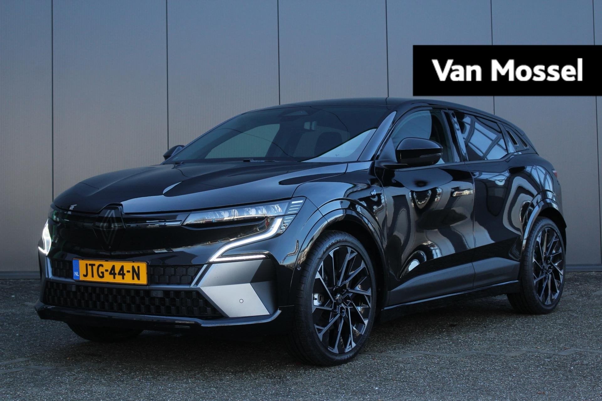 Renault Megane E-Tech 60 kWh Comfort Range Esprit Alpine 220, Auto's, 468 km, Zwart, 1619 kg, Automatische klimaatregeling