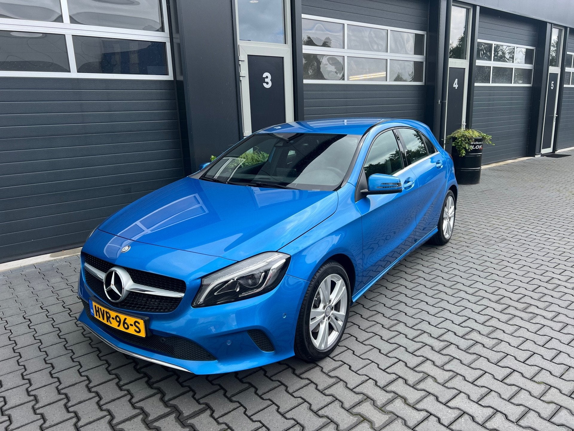 Mercedes-Benz A-klasse 180 BlueEFFICIENCY, Auto's, Voorwielaandrijving, Stof, Gebruikt, 4 cilinders