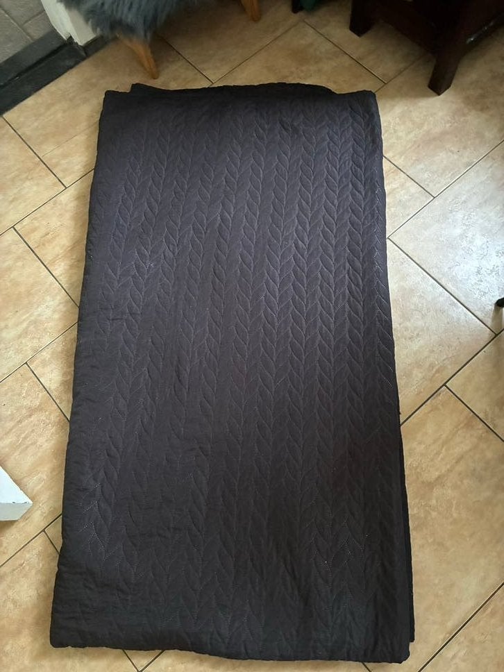 Zwarte bedsprei 240x240, Gebruikt, Zwart, Overige typen, Tweepersoons