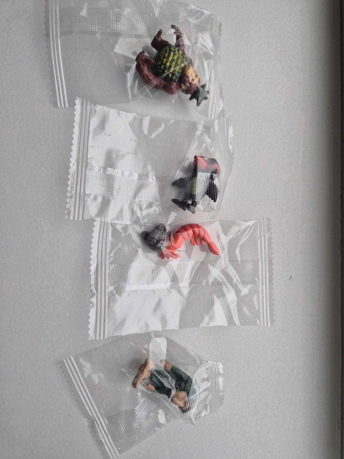 Diverse kleine figuurtjes in zakjes, Ophalen of Verzenden, Nieuw