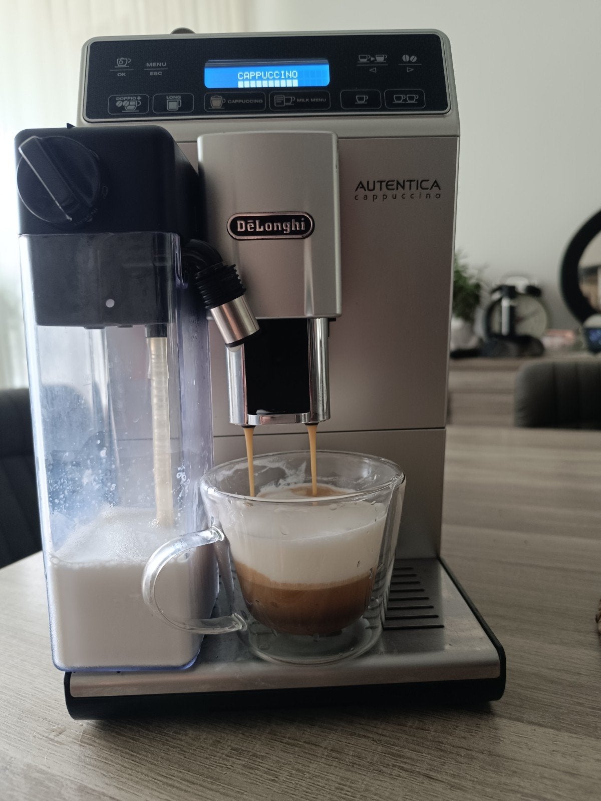 De Longhi Autentica Cappucino, Witgoed en Apparatuur, Koffiezetapparaten, Ophalen, Koffiemachine, Zo goed als nieuw, 4 tot 10 kopjes