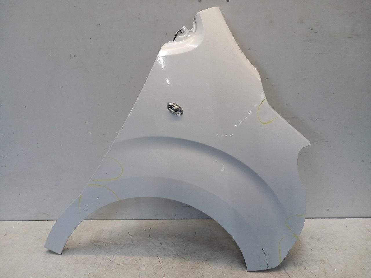 Spatbord rechts voor Opel Vivaro