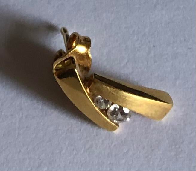gezocht oorbel van Lucardi, Ophalen of Verzenden, Zo goed als nieuw, Goud