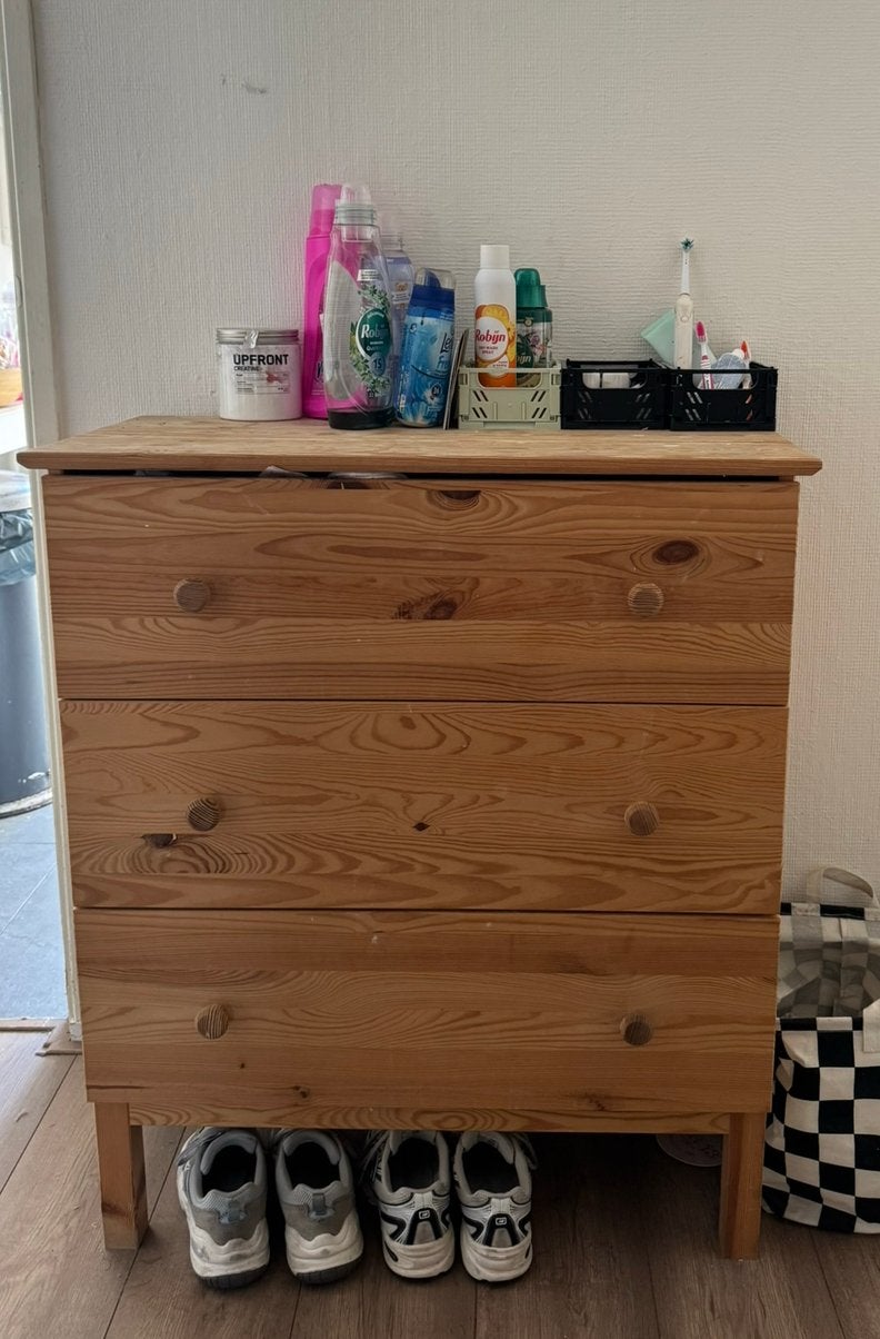 Houten kastje gratis af te halen, Ophalen, Gebruikt