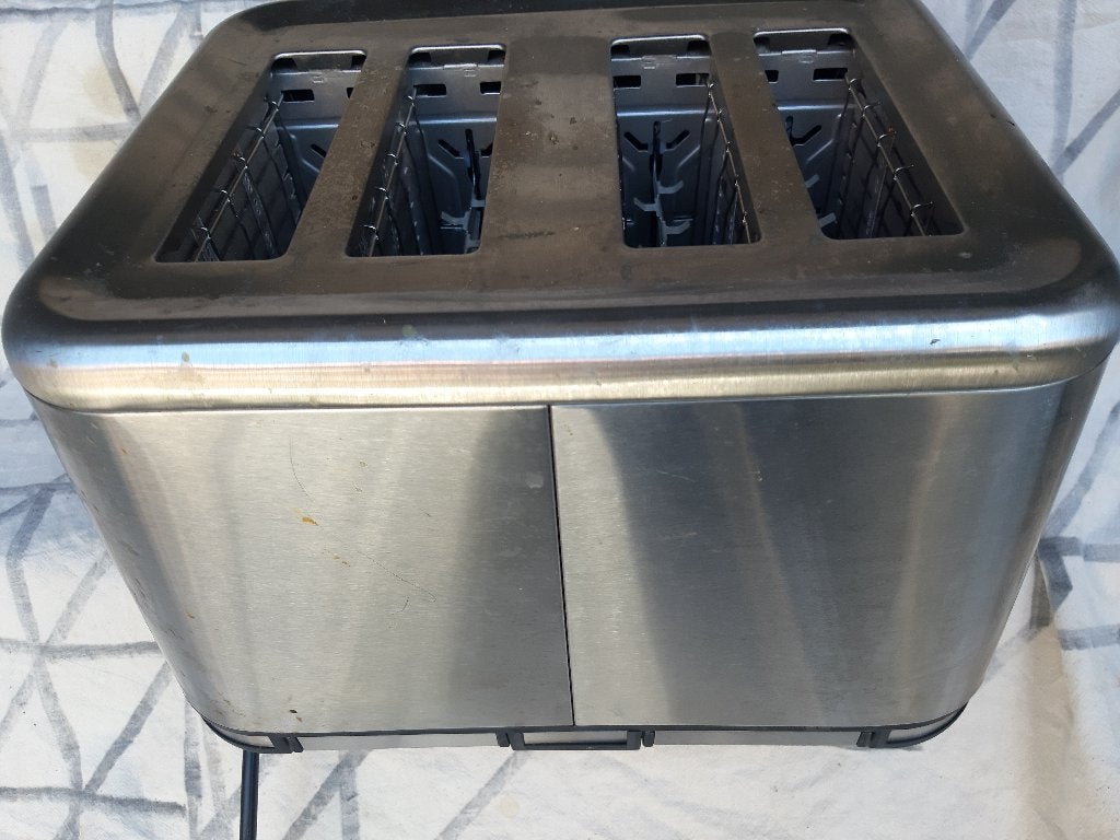 Brabantia BBEK1031N Broodrooster - 4 Sleuven - 1800 Watt -, Ophalen, Gebruikt, Meer dan 8 standen