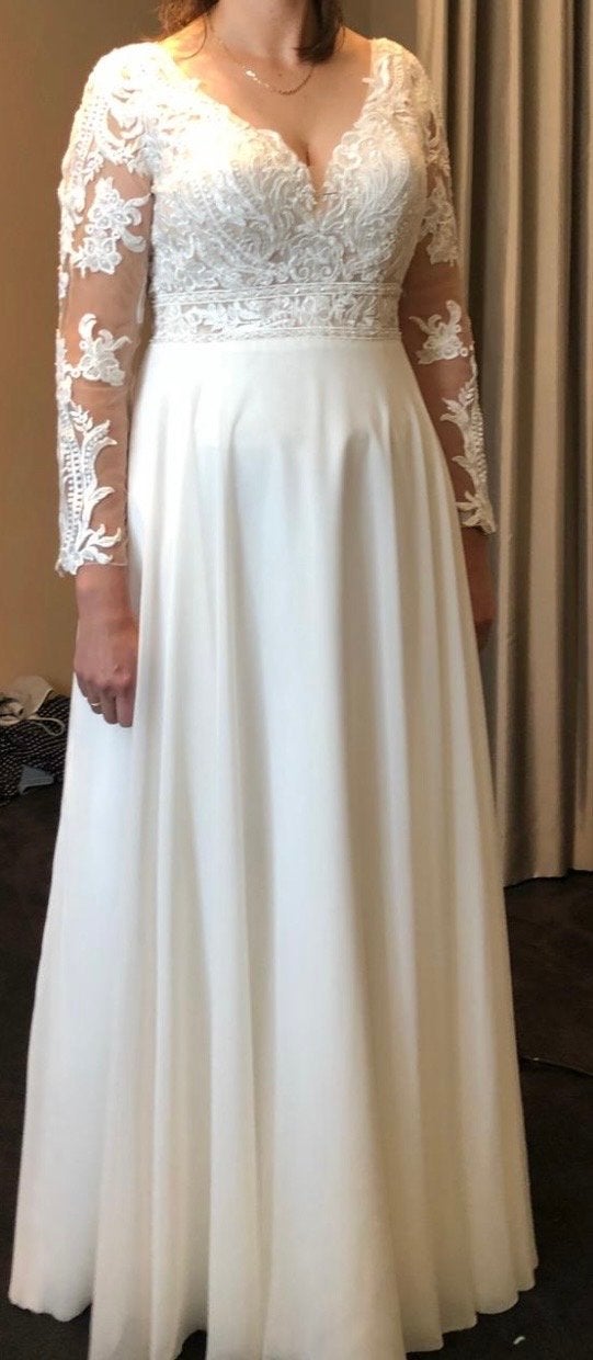 Elegante Trouwjurk met Kant en Lange Mouwen, Kleding | Dames, Ophalen, Zo goed als nieuw, Wit, Trouwjurk