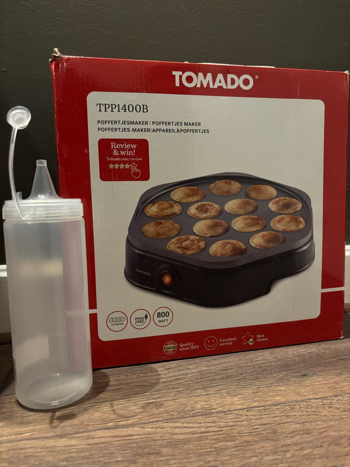 TOMADO poffertjespan poffertjesmaker incl. spuitfles & kwast, Ophalen of Verzenden, Zo goed als nieuw