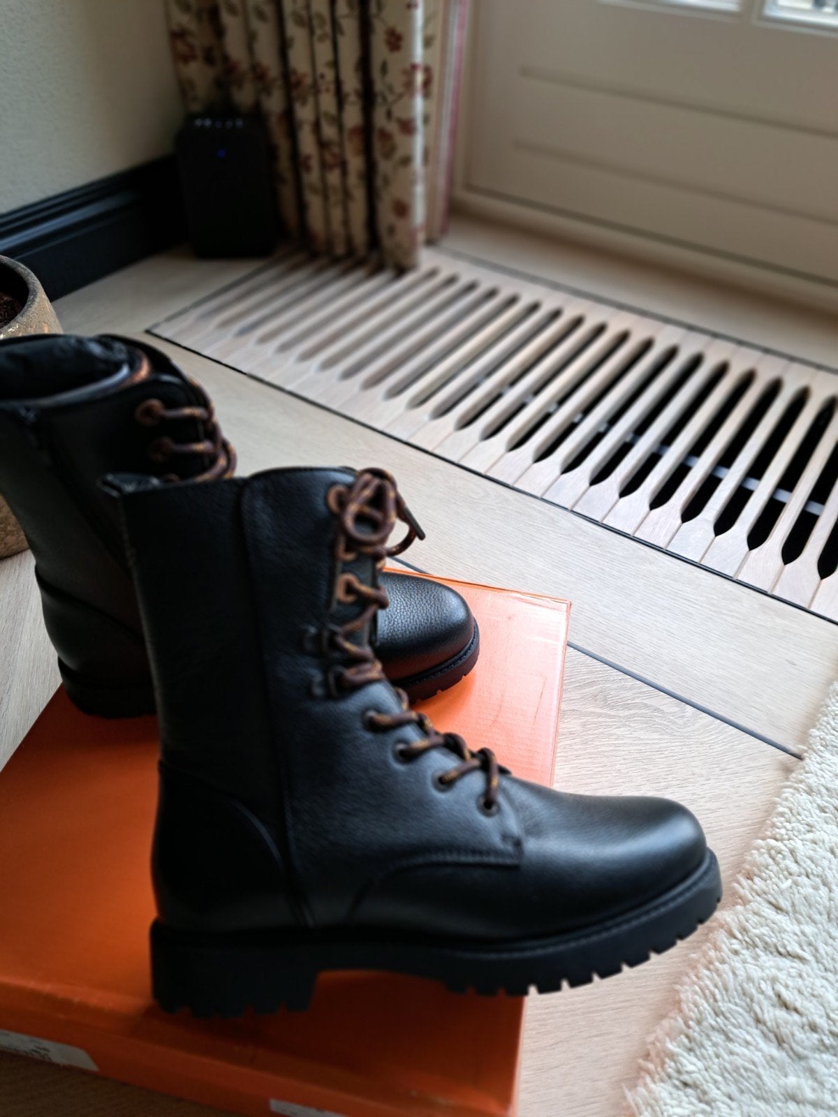 BOOTS DAMES LEER NIEUW MAAT 38 NIEUWPRIJS 139.99 EURO, Ophalen of Verzenden, Nieuw, Zwart