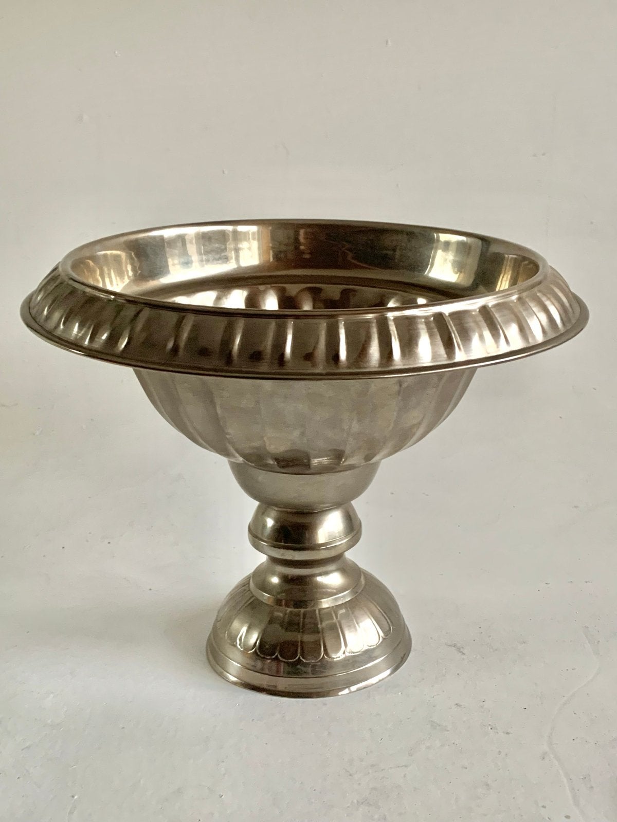 Decoratieve schaal/vaas op voet - Zilverkleurig vintage, Ophalen of Verzenden