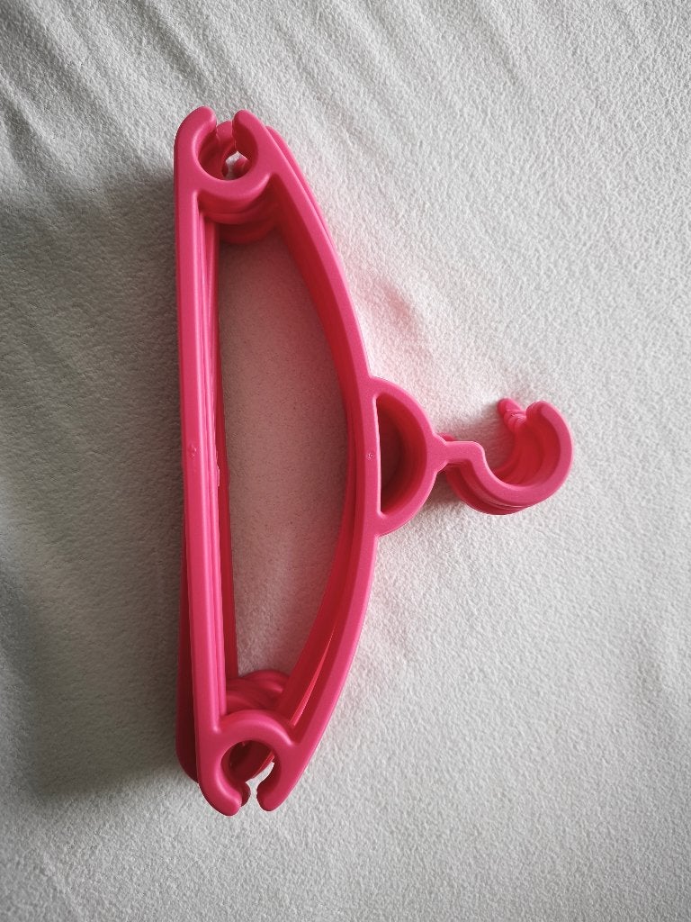 Kinder kleding hangers 9 stuks!, Ophalen of Verzenden, Zo goed als nieuw, Kunststof, Kinderen