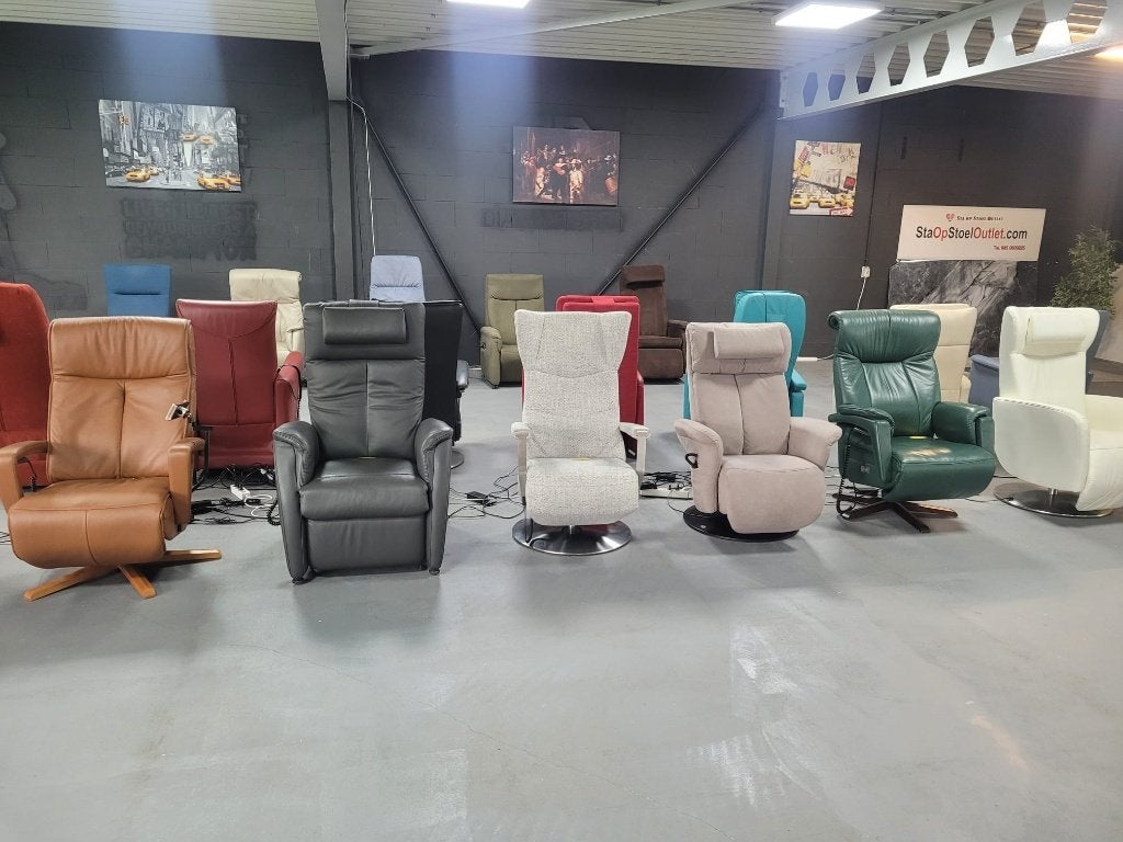 Staopstoel outlet collectie, Ophalen of Verzenden, Zo goed als nieuw, Kunststof, Minder dan 50 cm