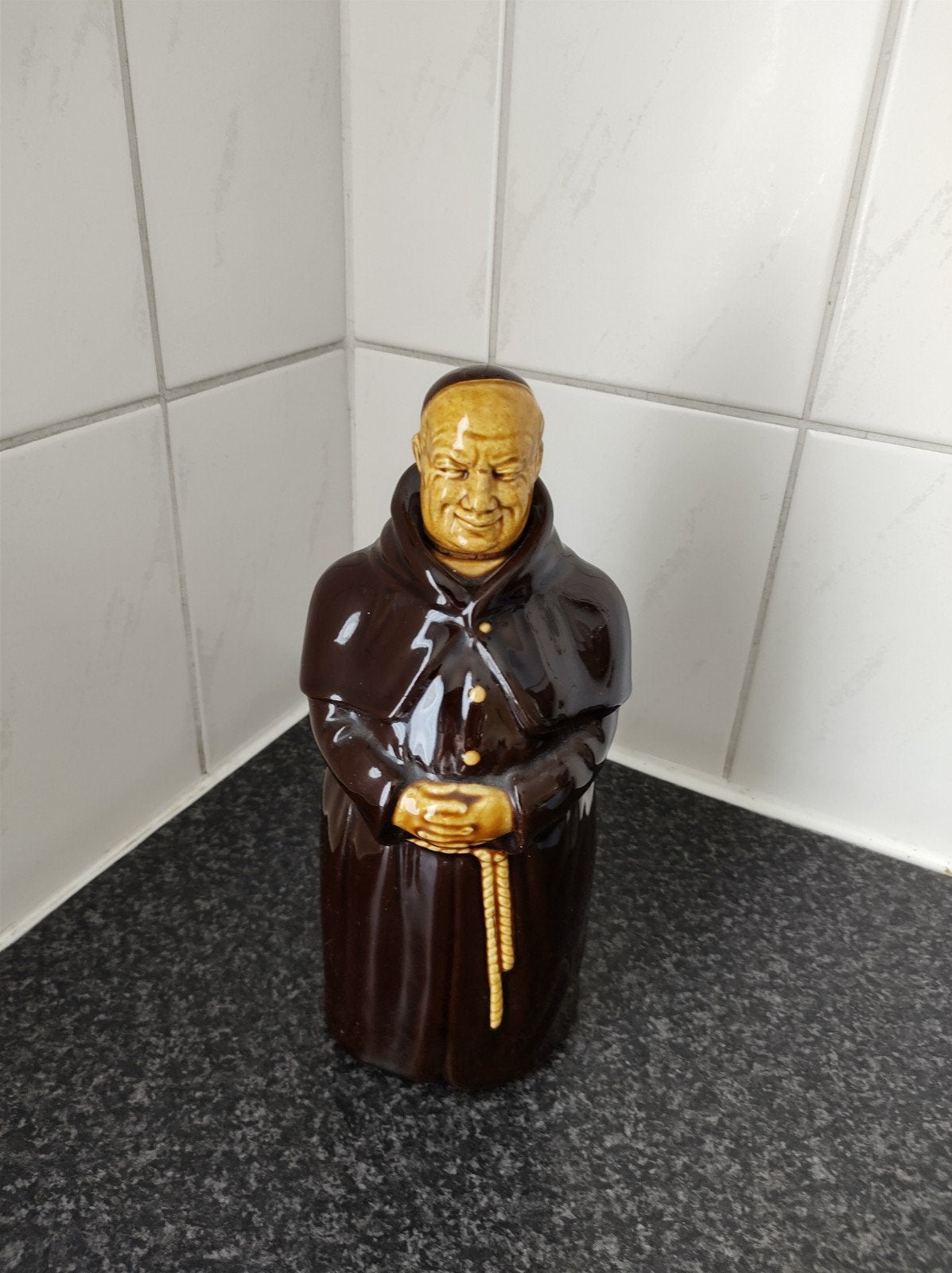 Pater van aardewerk, het is een fles, Ophalen of Verzenden