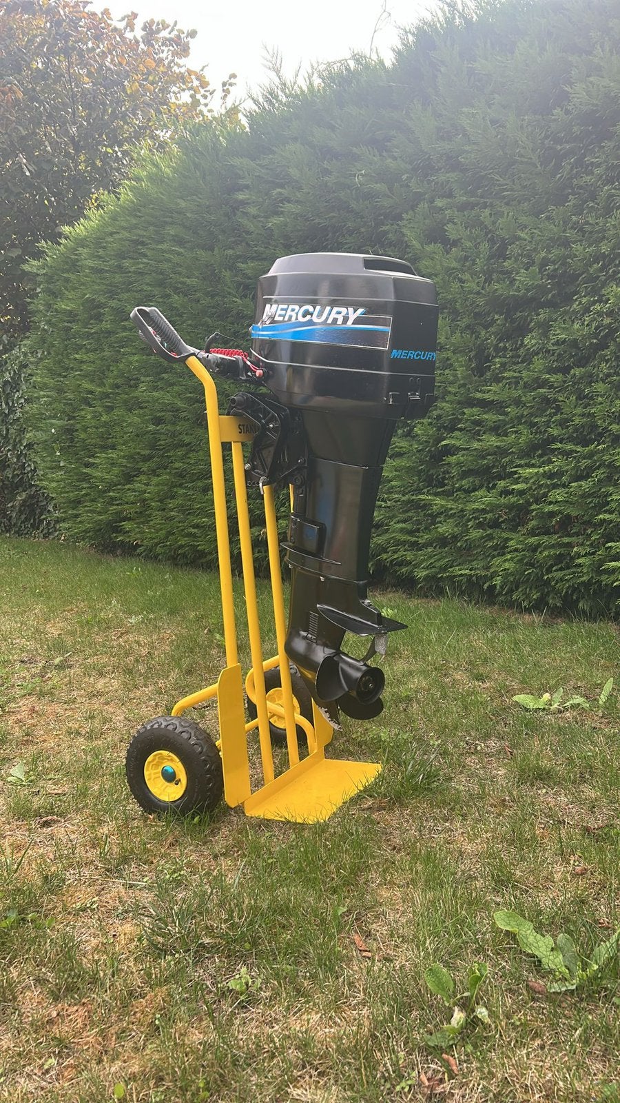 Goedwerkende Mercury buitenboordmotor 2-takt 25 pk!, Ophalen, 10 tot 30 pk, Zo goed als nieuw, Buitenboordmotor