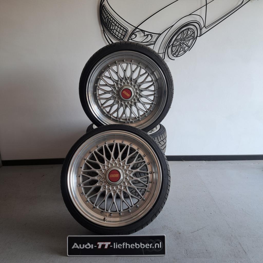 Audi TT mk1 velgen sets, Ophalen